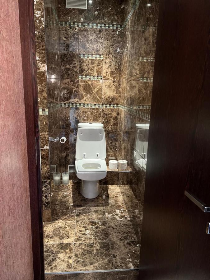 Studio Dans Le Quartier Luxe 塞纳河畔讷伊 外观 照片